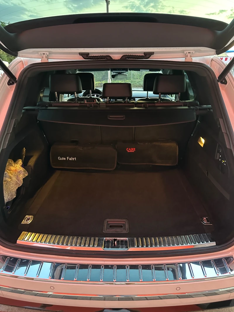 VW Touareg, снимка 17 - Автомобили и джипове - 52596456