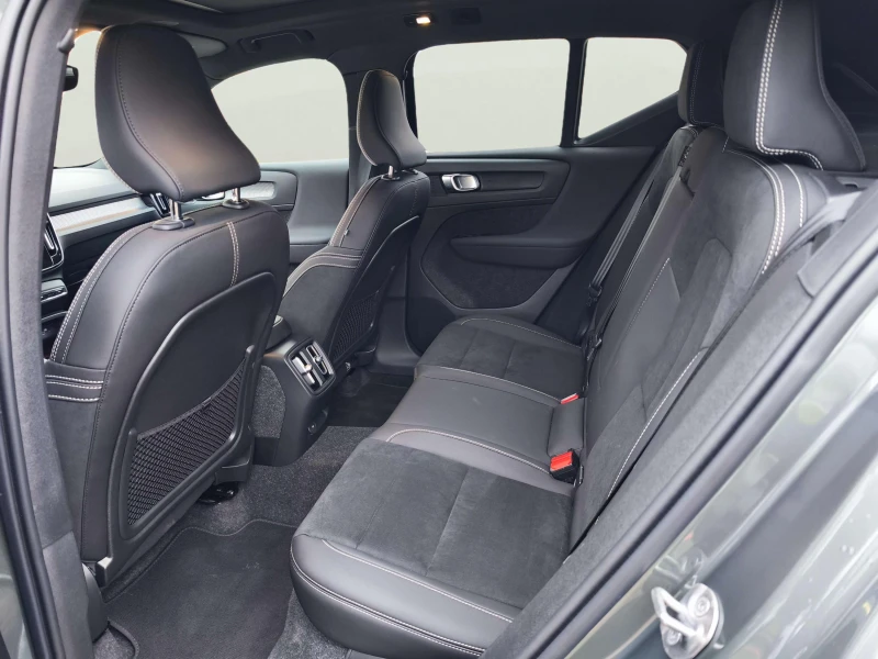 Volvo EX40 2, снимка 12 - Автомобили и джипове - 53136420