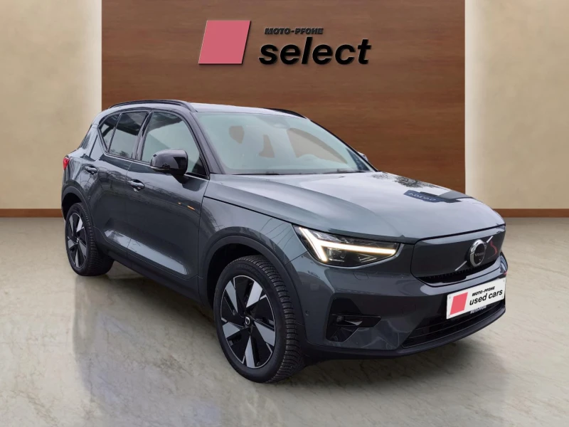 Volvo EX40 2, снимка 10 - Автомобили и джипове - 53136420