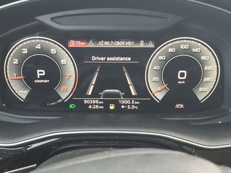 Audi Q7  KOMFORT | PANO | LANE ASSIST | ПОДГРЕВИ | , снимка 8 - Автомобили и джипове - 53759407