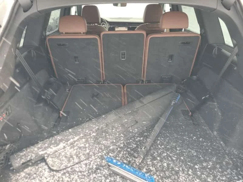 Audi Q7  KOMFORT | PANO | LANE ASSIST | ПОДГРЕВИ | , снимка 17 - Автомобили и джипове - 53759407