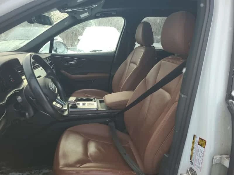 Audi Q7  KOMFORT | PANO | LANE ASSIST | ПОДГРЕВИ | , снимка 4 - Автомобили и джипове - 53759407