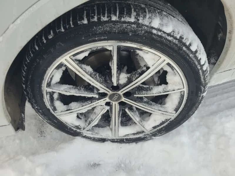 Audi Q7  KOMFORT | PANO | LANE ASSIST | ПОДГРЕВИ | , снимка 2 - Автомобили и джипове - 53759407