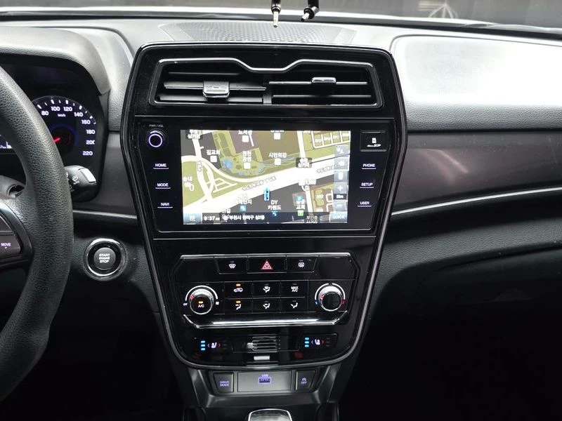 SsangYong Tivoli 1.5 175950 Automatic, снимка 14 - Автомобили и джипове - 55749405