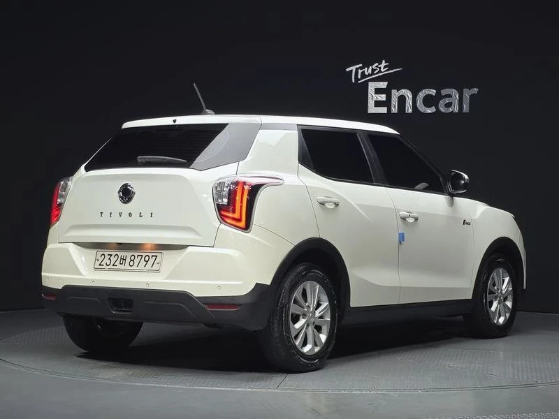 SsangYong Tivoli 1.5 175950 Automatic, снимка 2 - Автомобили и джипове - 55749405