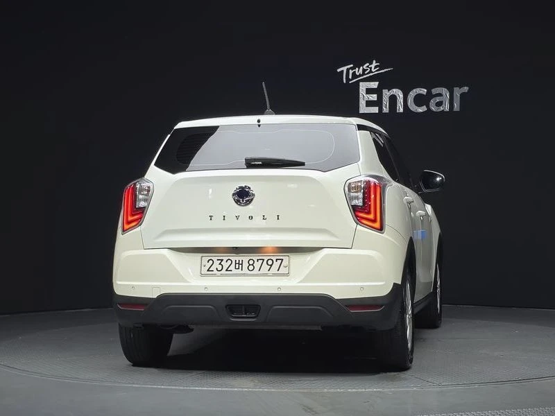 SsangYong Tivoli 1.5 175950 Automatic, снимка 4 - Автомобили и джипове - 55749405