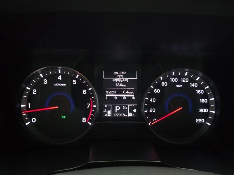 SsangYong Tivoli 1.5 175950 Automatic, снимка 8 - Автомобили и джипове - 55749405
