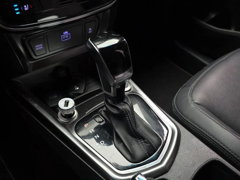 SsangYong Tivoli 1.5 175950 Automatic, снимка 9 - Автомобили и джипове - 55749405