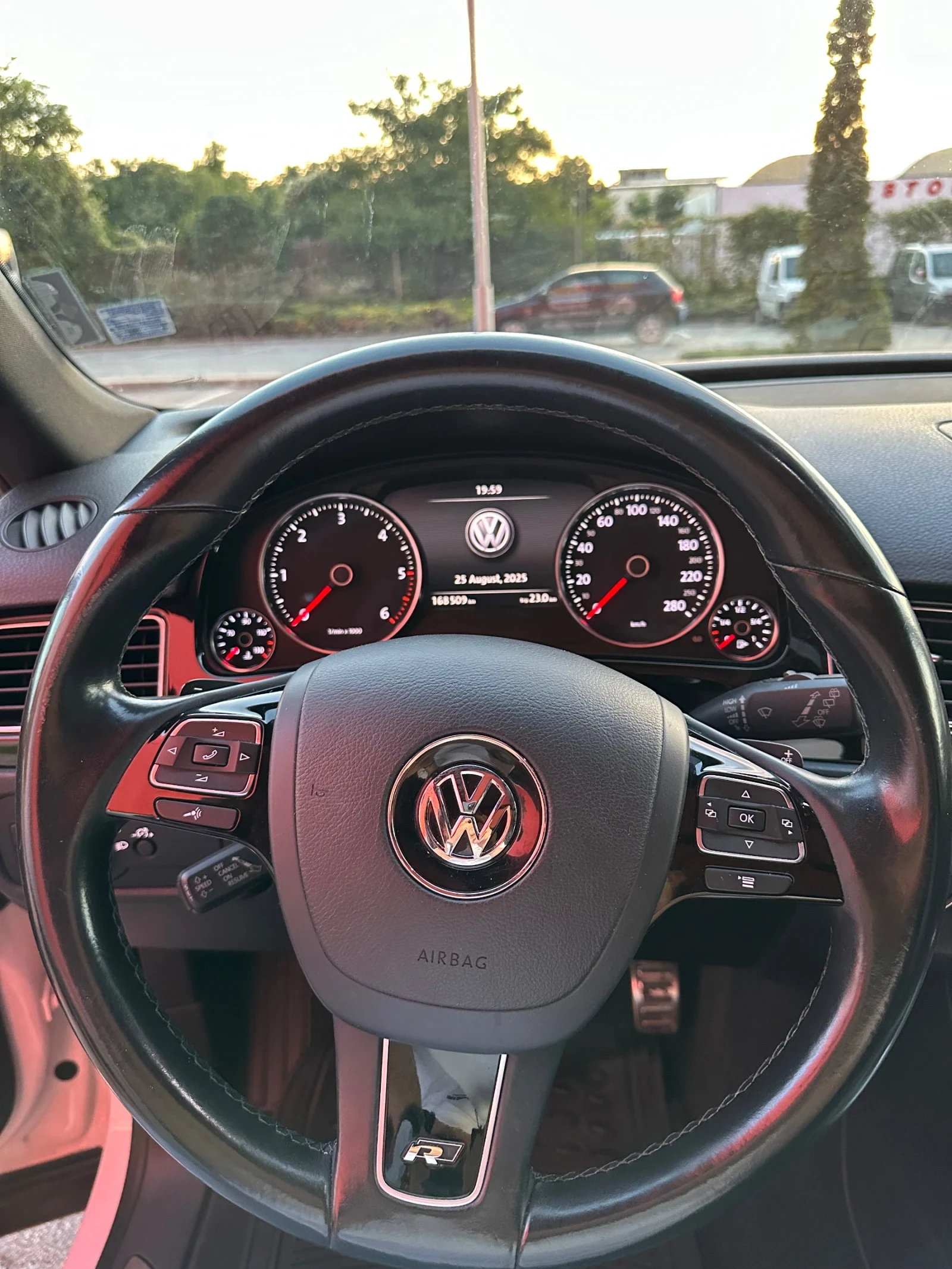 VW Touareg | Mobile.bg   10
