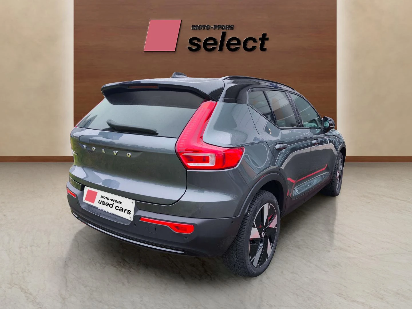 Volvo EX40 2 - изображение 8