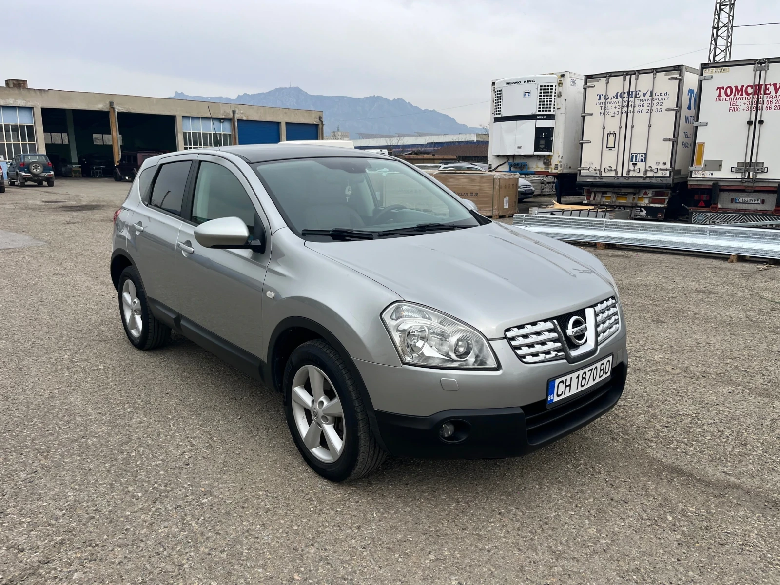 Nissan Qashqai 2.0, 4х4, панорама, автоматик, кожа, снимка 3 - Автомобили и джипове - 53721060