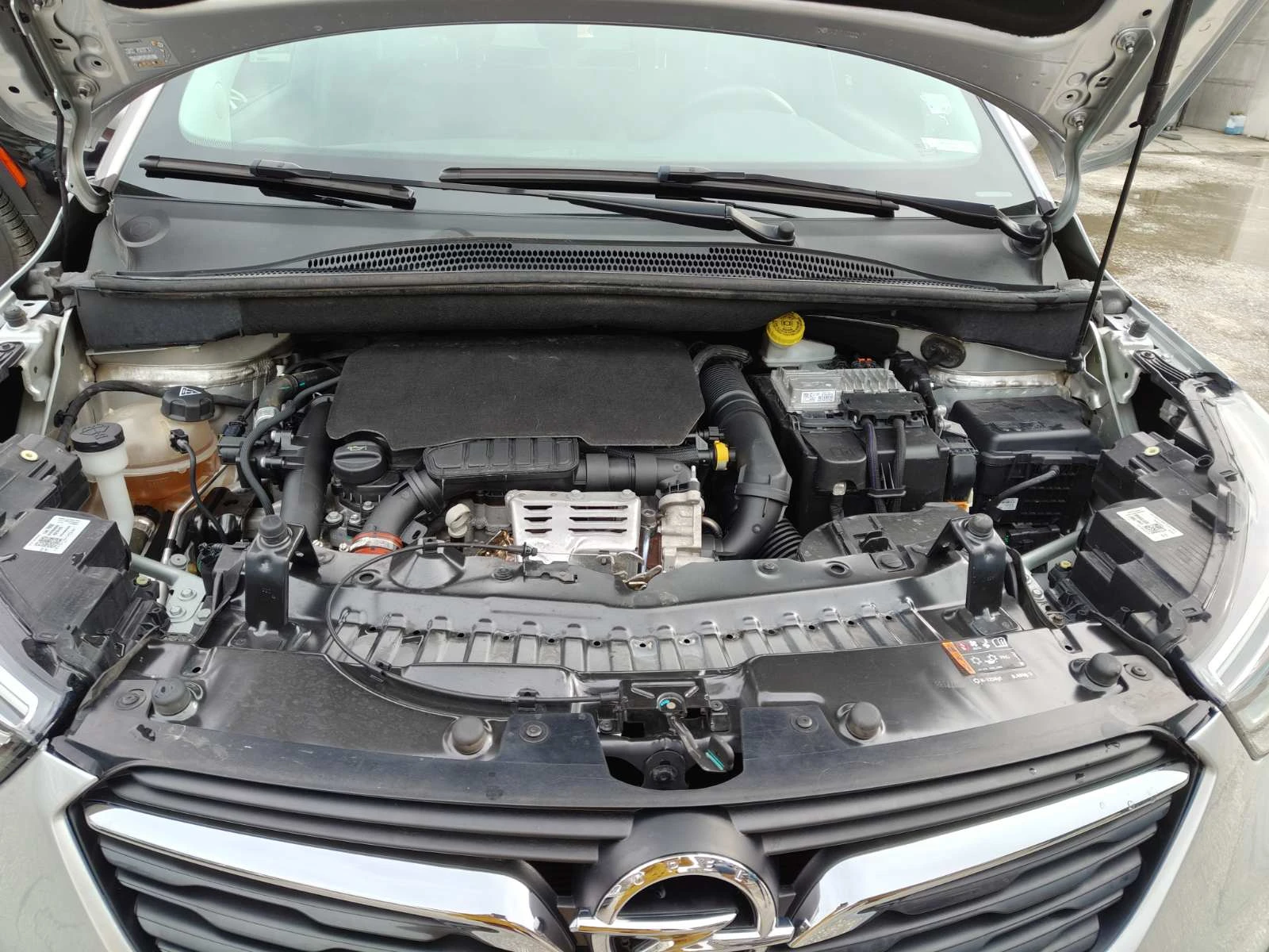 Opel Crossland X, снимка 8 - Автомобили и джипове - 53726765