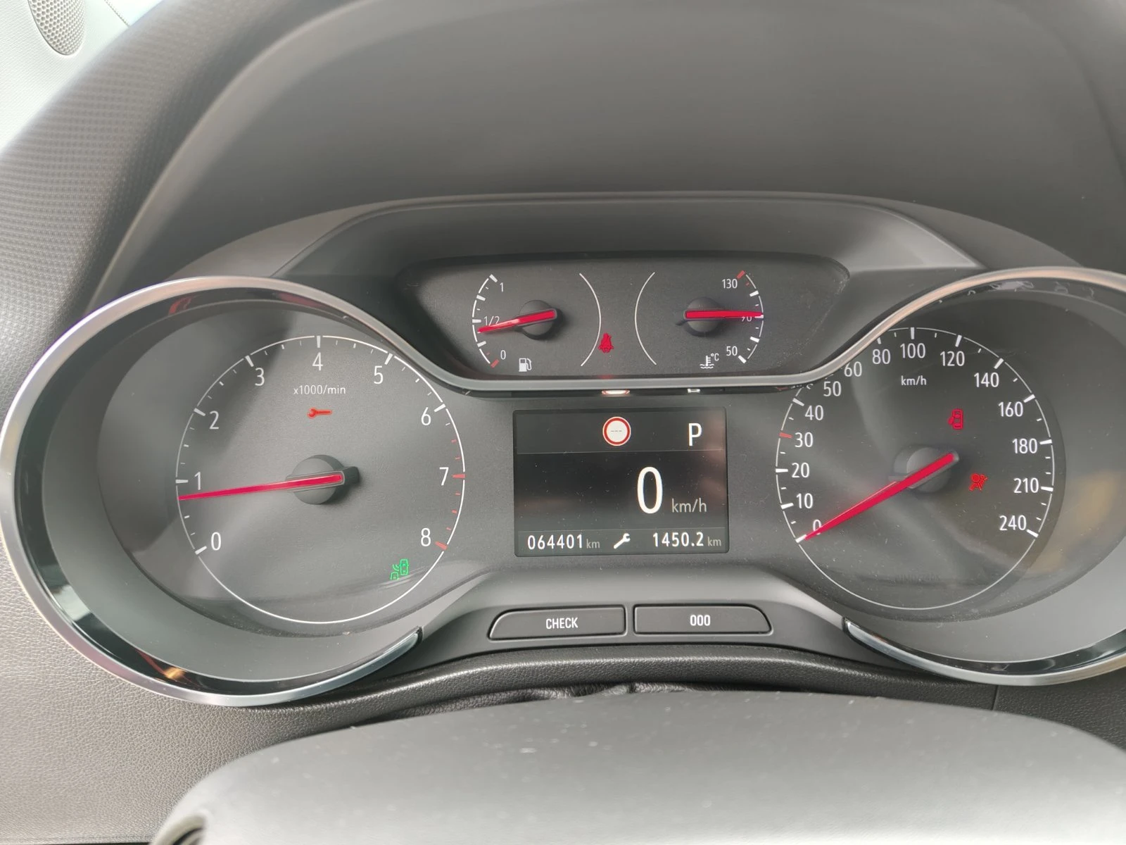 Opel Crossland X, снимка 17 - Автомобили и джипове - 53726765