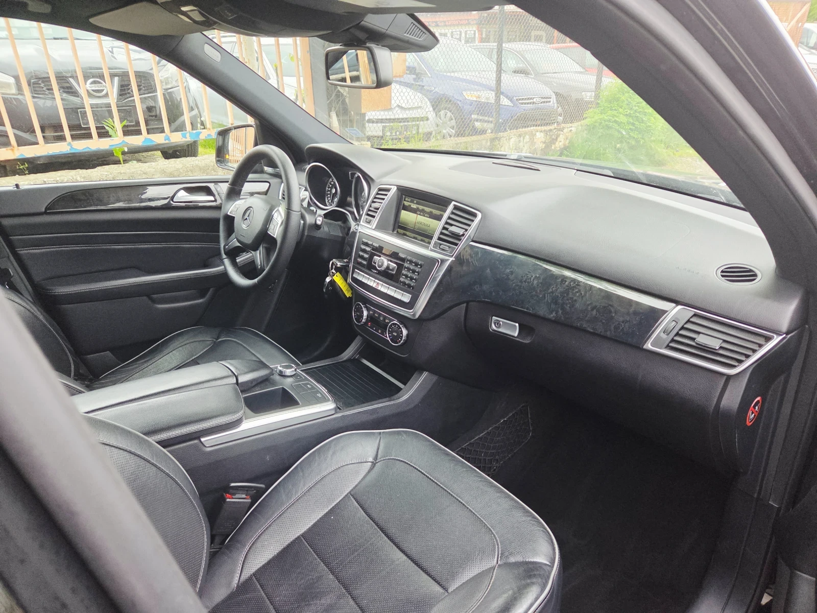 Mercedes-Benz ML 350 CDI/AMG/EURO6/, снимка 8 - Автомобили и джипове - 54481805