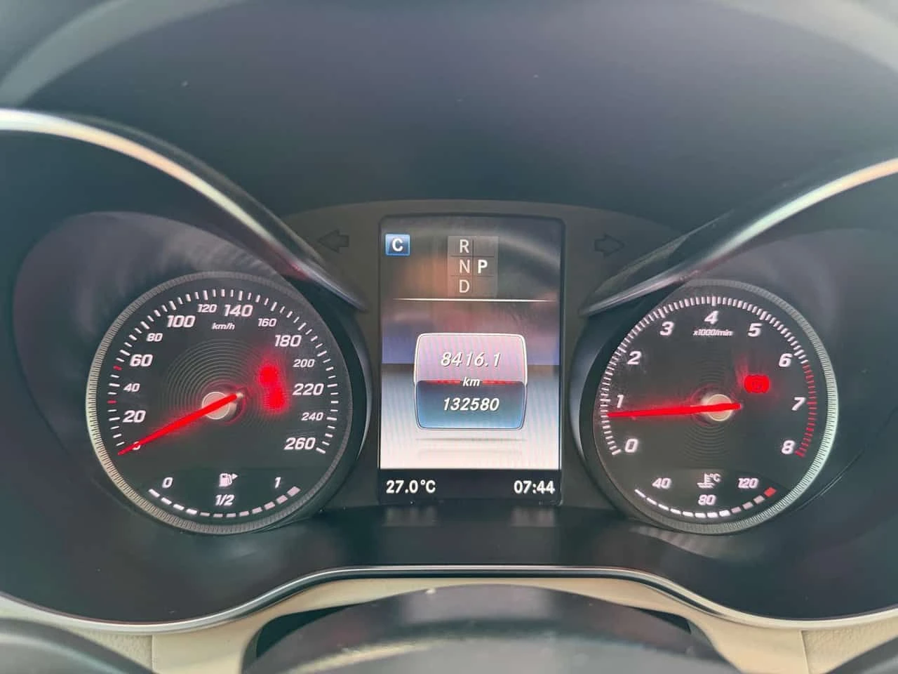 Mercedes-Benz GLC 300 * ПАНОРАМА* КАМЕРА* ПДОГРЕВ* , снимка 10 - Автомобили и джипове - 54863596