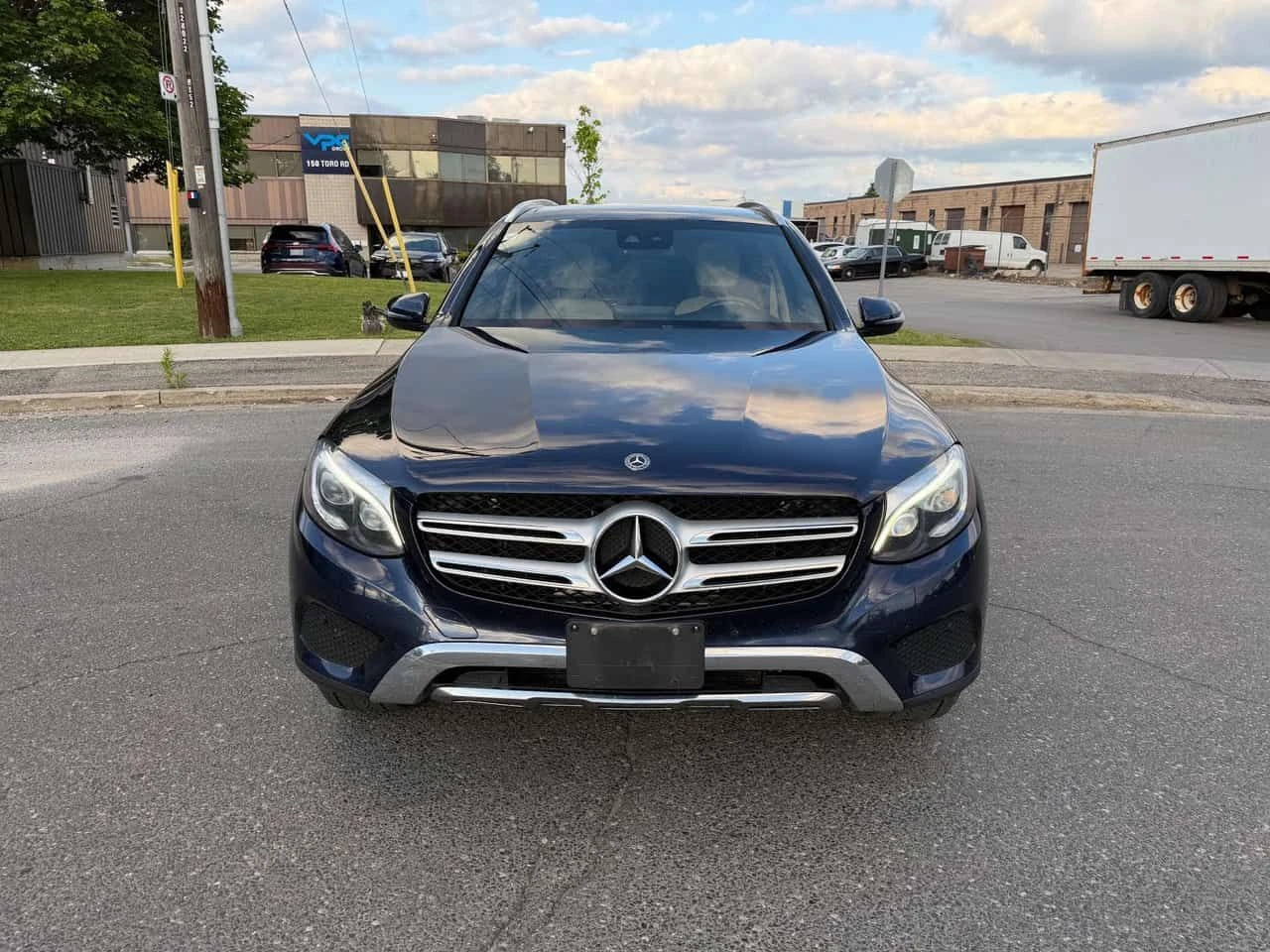 Mercedes-Benz GLC 300 * ПАНОРАМА* КАМЕРА* ПДОГРЕВ* 
