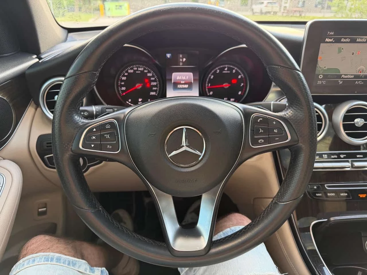 Mercedes-Benz GLC 300 * ПАНОРАМА* КАМЕРА* ПДОГРЕВ* , снимка 14 - Автомобили и джипове - 54863596