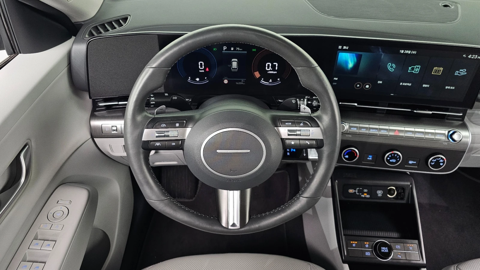 Hyundai Kona 1.6 Turbo, снимка 13 - Автомобили и джипове - 55446188