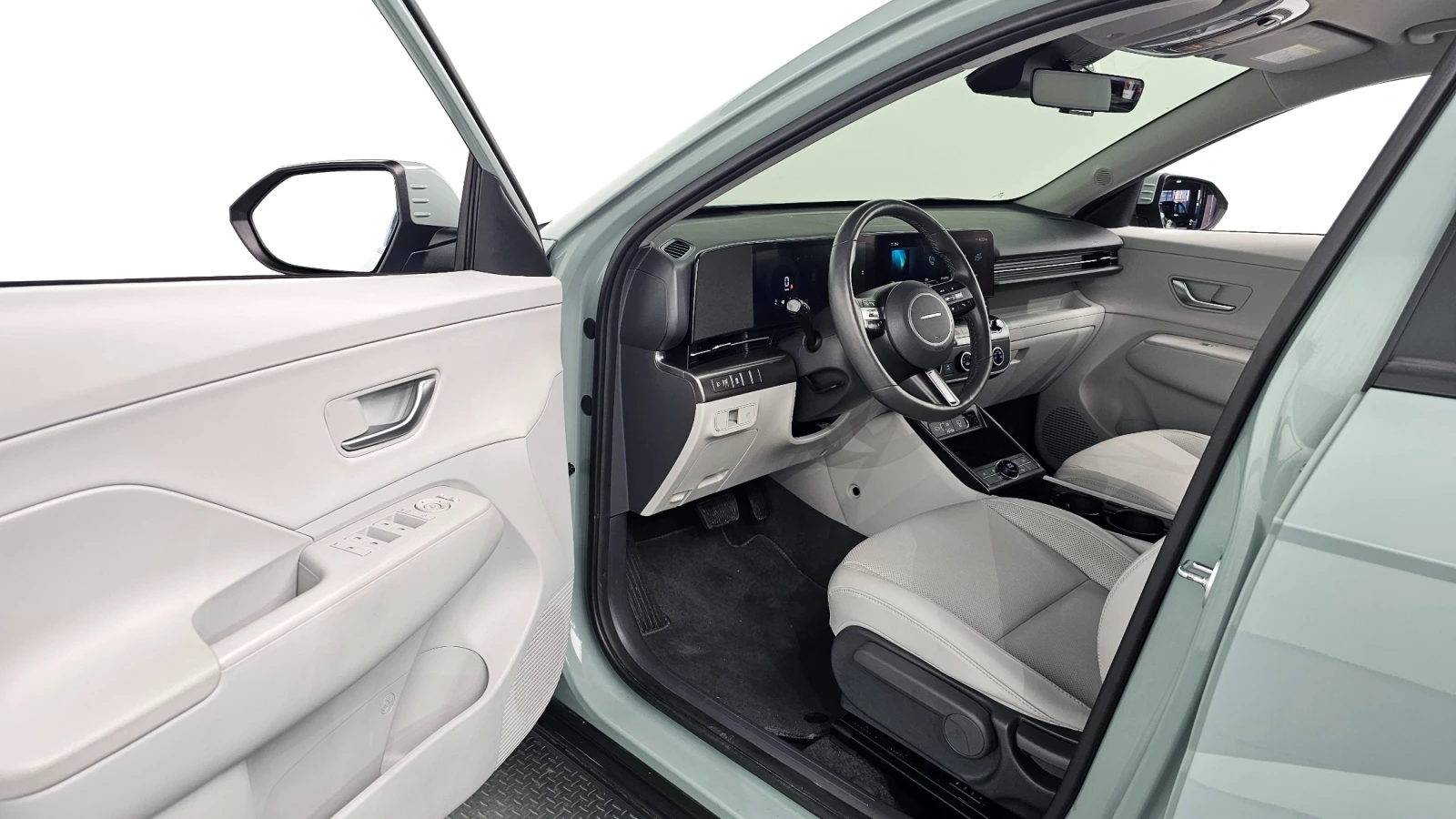 Hyundai Kona 1.6 Turbo, снимка 12 - Автомобили и джипове - 55446188