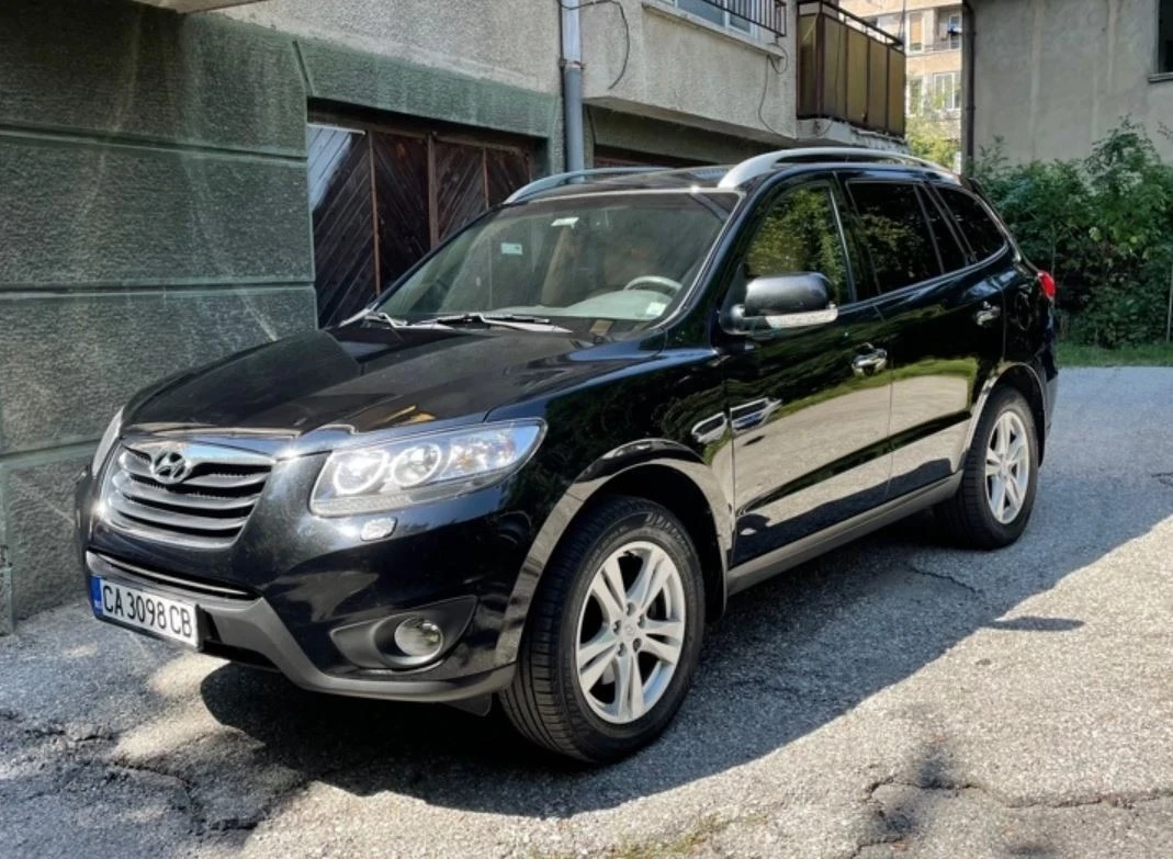 Hyundai Santa fe 2.2 CRDi 4WD AUTO 7 места, снимка 2 - Автомобили и джипове - 56061464