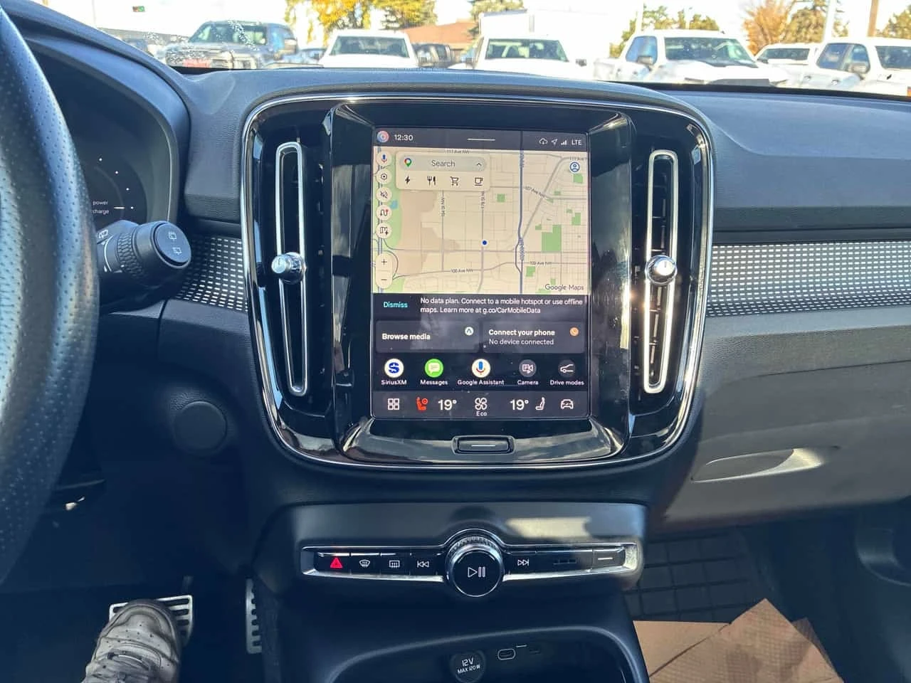Volvo XC40  Recharge P8 eAWD Pure Electric / CARFAX  | Mobile.bg � ����������� 8