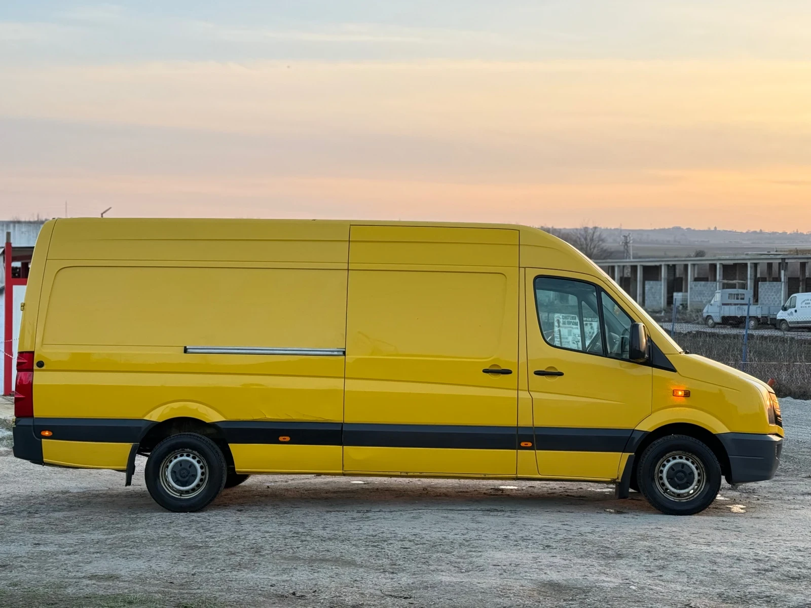 VW Crafter 2.0TDI FACELIFT MAXI AC NAVI , снимка 4 - Бусове и автобуси - 53732145