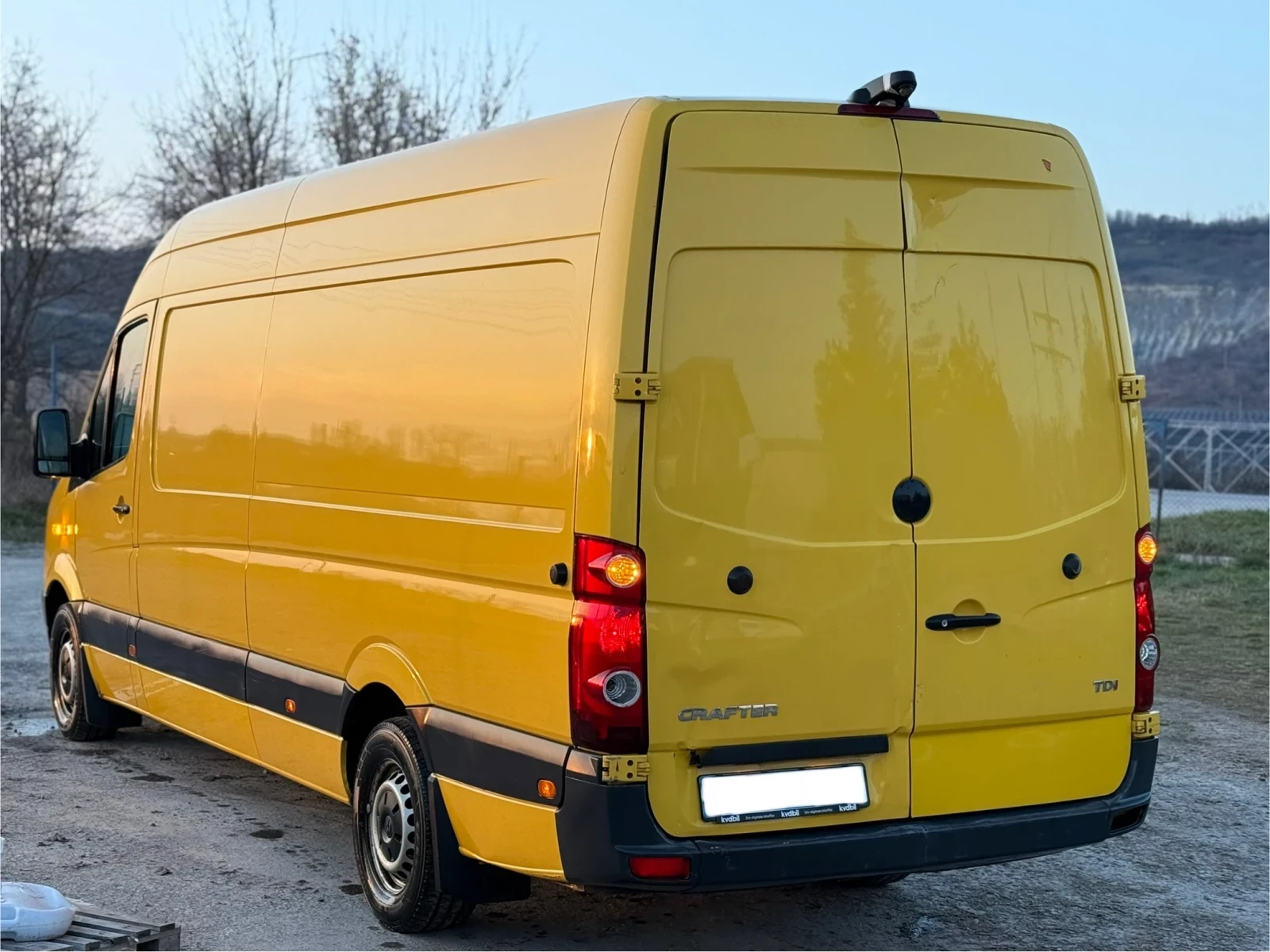 VW Crafter 2.0TDI FACELIFT MAXI AC NAVI , снимка 7 - Бусове и автобуси - 53732145