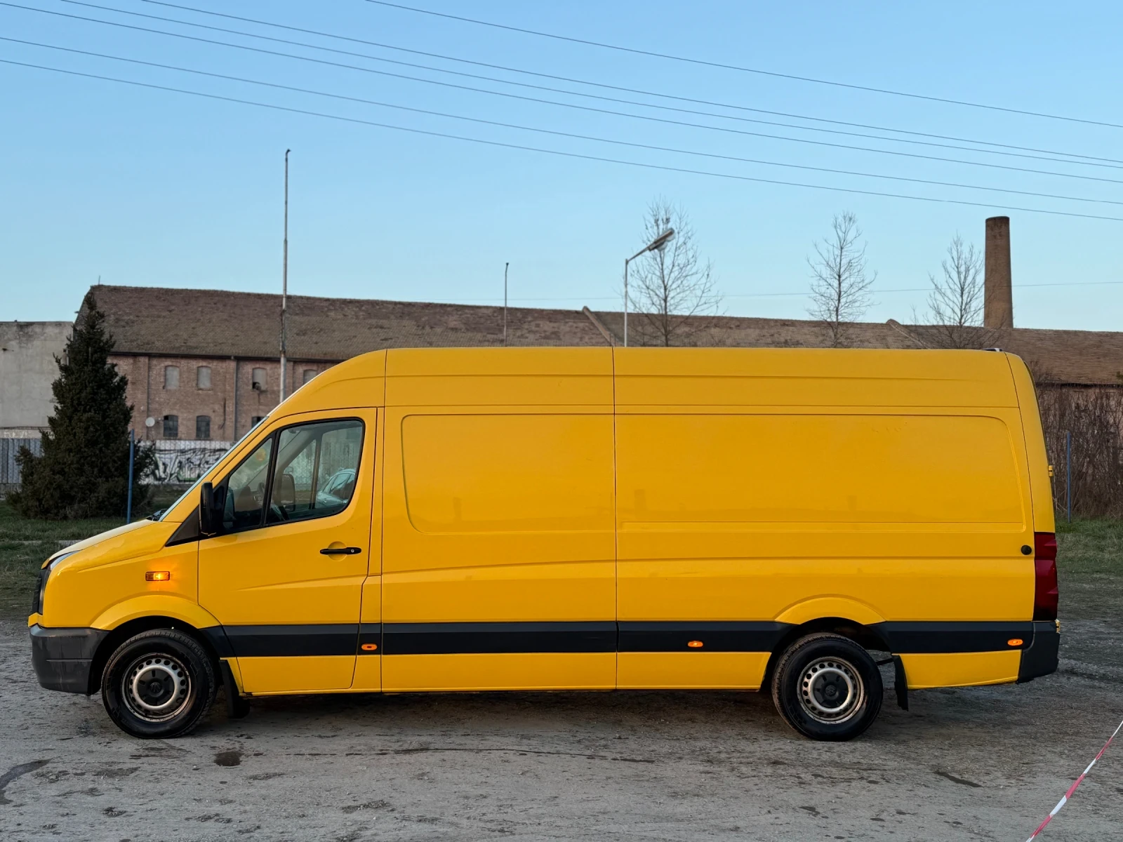 VW Crafter 2.0TDI FACELIFT MAXI AC NAVI , снимка 8 - Бусове и автобуси - 53732145