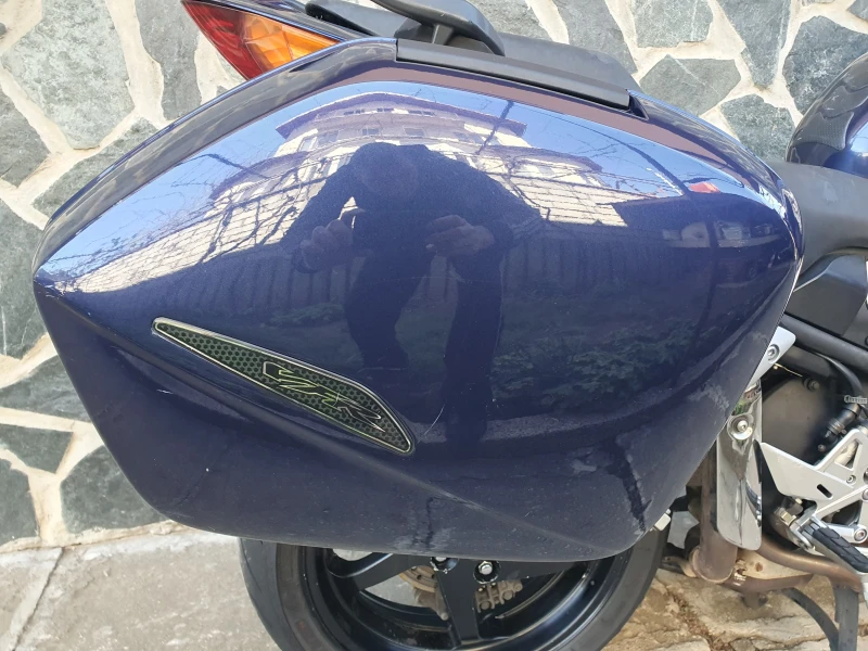 Honda Vfr 800i 2-куфара, снимка 10 - Мотоциклети и мототехника - 52934001