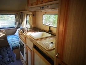 Каравана Други ACE pioner, снимка 11 - Каравани и кемпери - 53689718