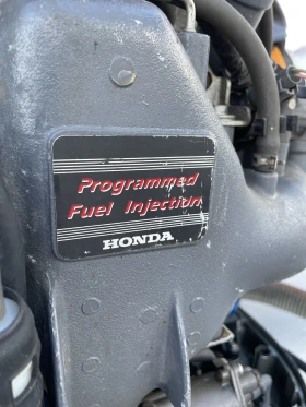 Моторна яхта Sea Ray 185 Sport, снимка 4 - Воден транспорт - 52989719