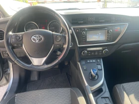 Toyota Auris, снимка 10