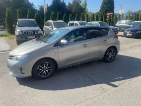 Toyota Auris, снимка 1