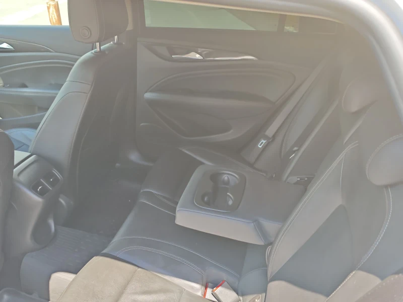 Opel Insignia B, снимка 12 - Автомобили и джипове - 52398064