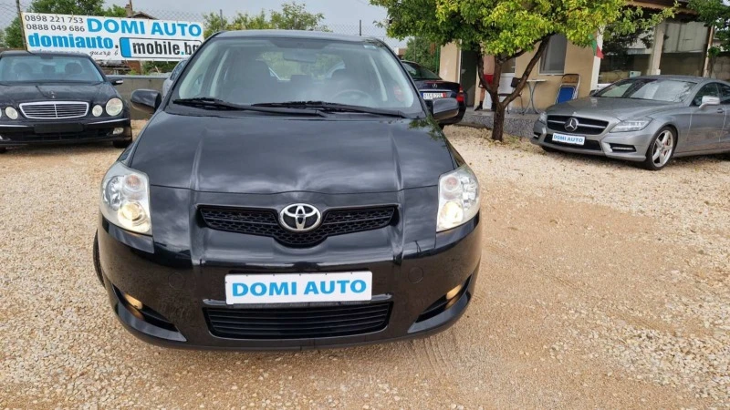 Toyota Auris 1.4i, снимка 4 - Автомобили и джипове - 48354763