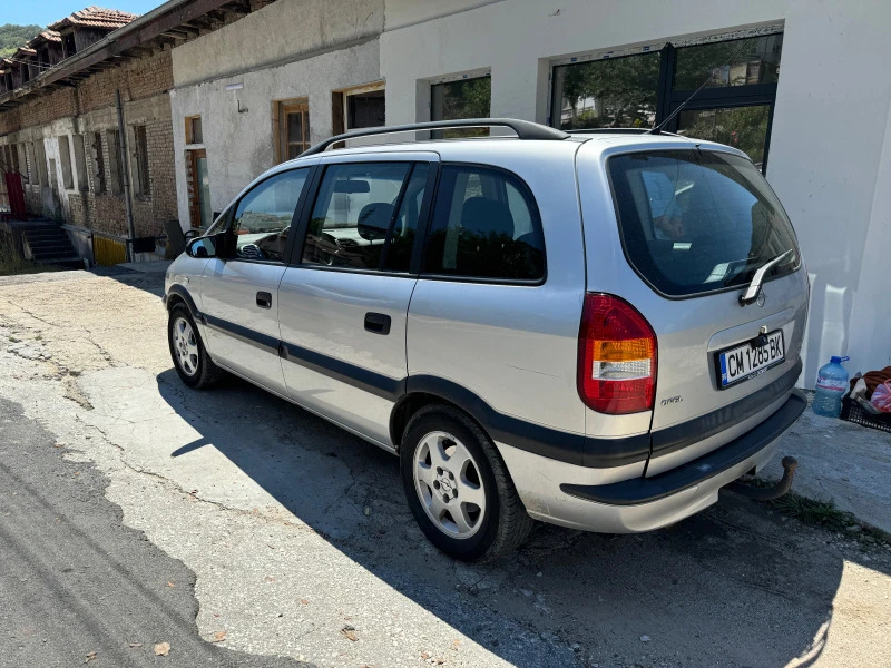 Opel Zafira, снимка 5 - Автомобили и джипове - 47385648