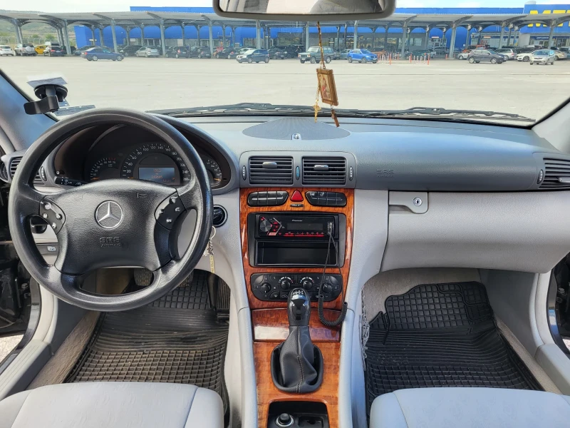 Mercedes-Benz C 200, снимка 6 - Автомобили и джипове - 47261671