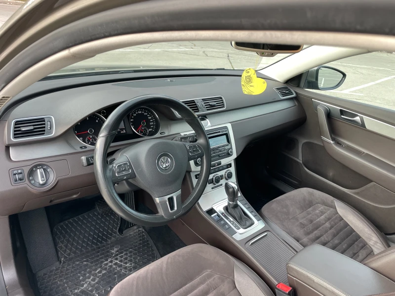 VW Passat 2.0Tdi///Седан///Гаранция///, снимка 8 - Автомобили и джипове - 47305832