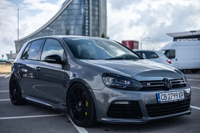 VW Golf MK6 R CS RECARO 306 к.с. ШВЕЙЦАРИЯ ОБСЛУЖЕН, снимка 1 - Автомобили и джипове - 47381698