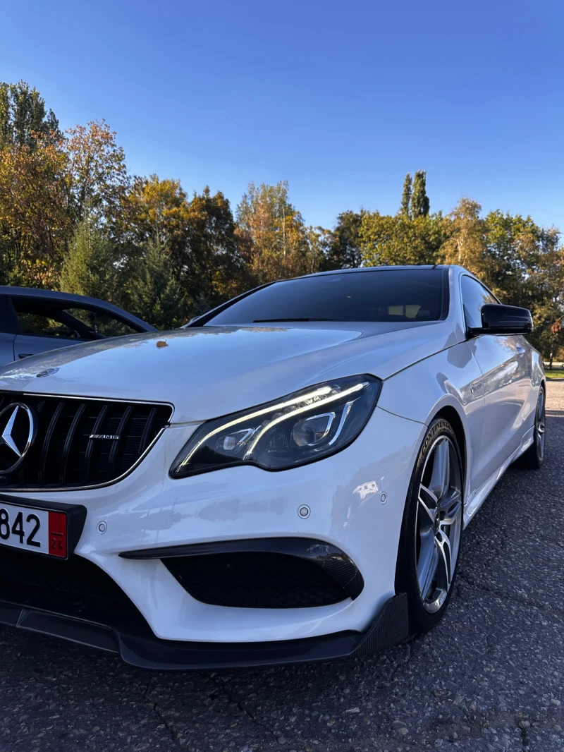 Mercedes-Benz E 400 AMG COUPE, снимка 16 - Автомобили и джипове - 47391931