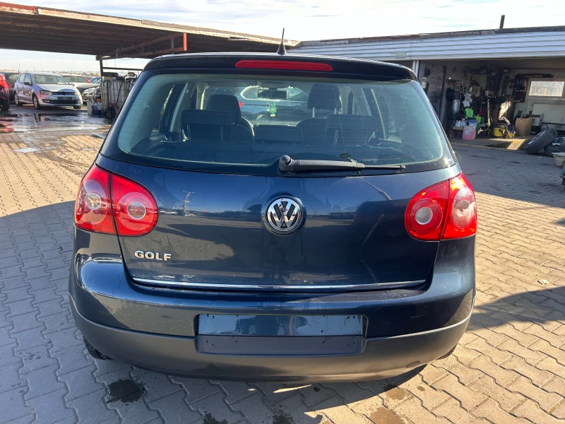 VW Golf 1.4i EURO 4 ЛИЗИНГ, снимка 7 - Автомобили и джипове - 47838378