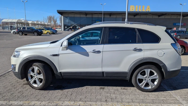 Chevrolet Captiva, снимка 4 - Автомобили и джипове - 48092304