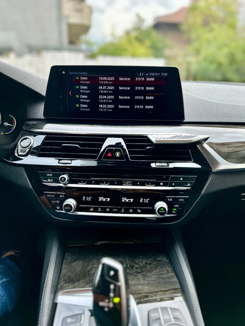 BMW 520, снимка 10 - Автомобили и джипове - 52133272