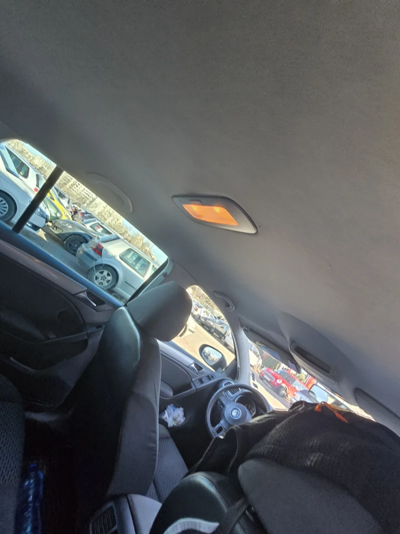 VW Golf 1.4 бензин газ  2011г. 80к.с., снимка 11 - Автомобили и джипове - 52937834