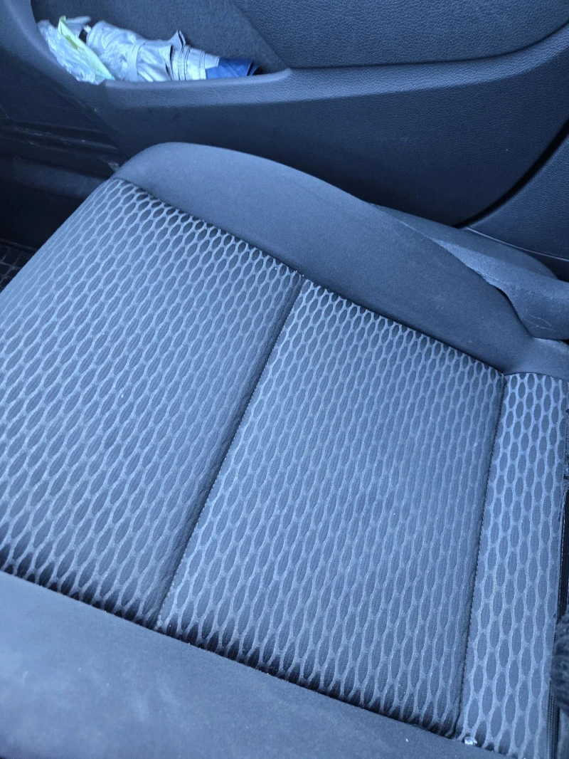 VW Golf 1.4 бензин газ  2011г. 80к.с., снимка 16 - Автомобили и джипове - 52937834