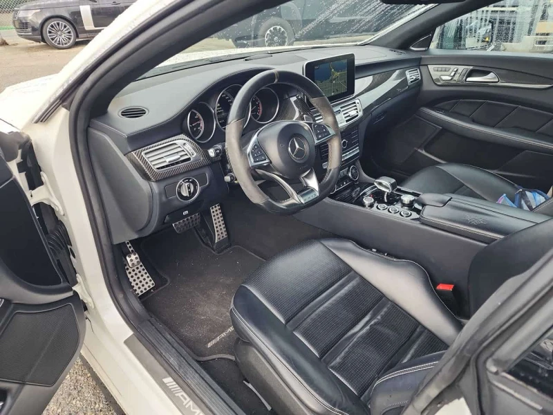 Mercedes-Benz CLS 63 AMG * AMG S * DISTRONIC* МАСАЖИ* ОБДУХВАНЕ* , снимка 5 - Автомобили и джипове - 53508083