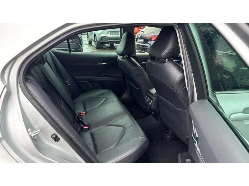 Toyota Camry 2.5HSD ELEGANCE, снимка 7 - Автомобили и джипове - 54076052