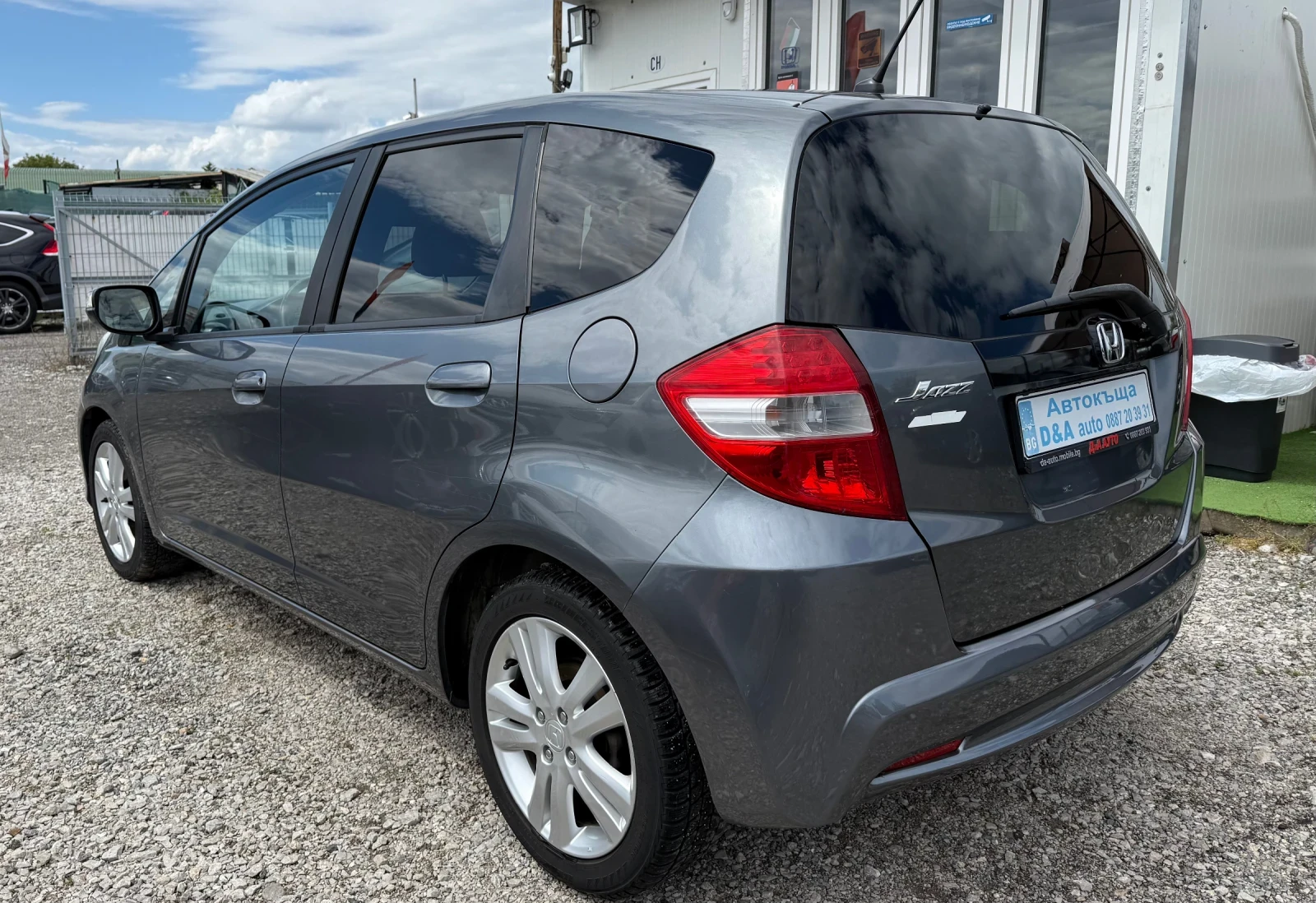 Honda Jazz 1.4i 100к.с Фейслифт Швейцария - изображение 8