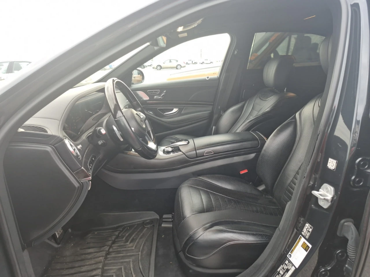 Mercedes-Benz S 560 * АВТО КРЕДИТ* ЦЕНА ДО БГ * СЕРВИЗНА ИСТОРИЯ *  - изображение 6