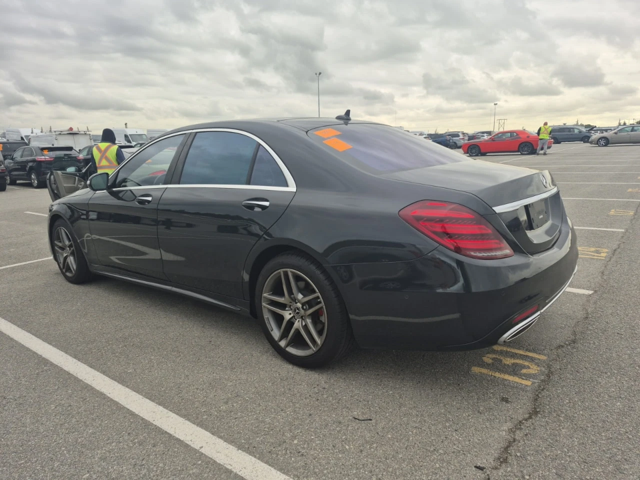 Mercedes-Benz S 560 * АВТО КРЕДИТ* ЦЕНА ДО БГ * СЕРВИЗНА ИСТОРИЯ *  - изображение 4